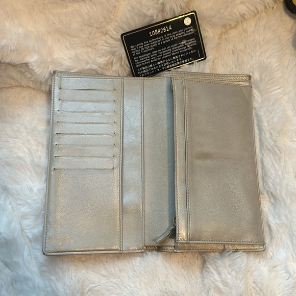 CHANEL Champagne Flap Wallet leather Authentic interior fabric clean w/card - Picture 4 of 9